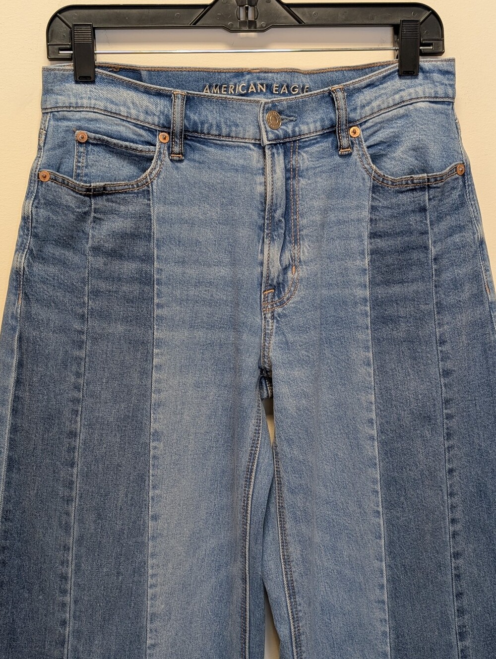 American Eagle Dreamy Drape Stretch Low-Rise Ultra Wide-Leg Jean Size 2 - Picture 2 of 14